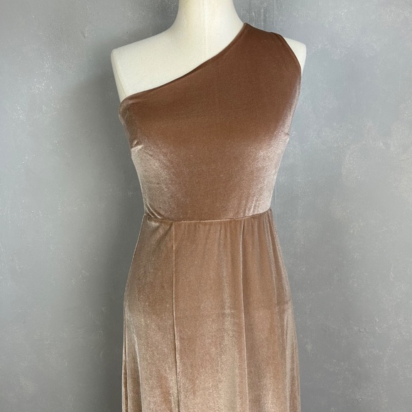 Baltic Born size M Tatiana velvet maxi dress one shoulder tan side slit - Picture 2 of 11